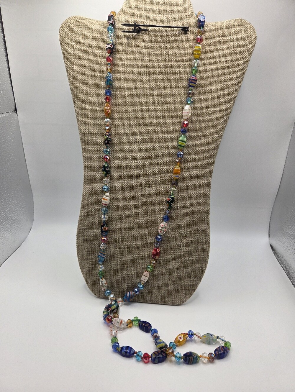1524. Vintage Multicolor Murano Millefiorni Glass Bead Necklace
